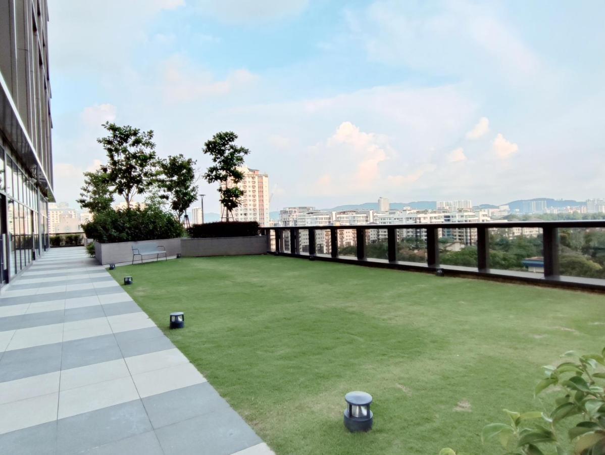 Pavillion Embassy Service Apartment By Autumn Suites Premium Stay Kuala Lumpur Dış mekan fotoğraf